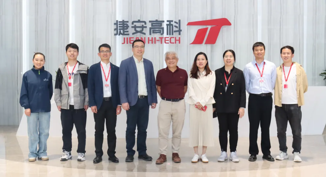 世賽飛機(jī)維修賽項(xiàng)項(xiàng)目經(jīng)理考察捷安高科，實(shí)地驗(yàn)證飛機(jī)維修競(jìng)賽設(shè)備