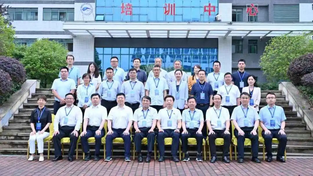 共商軌交職教新路徑 | 國(guó)際聯(lián)盟交工委城軌專委會(huì)主任辦公會(huì)順利召開